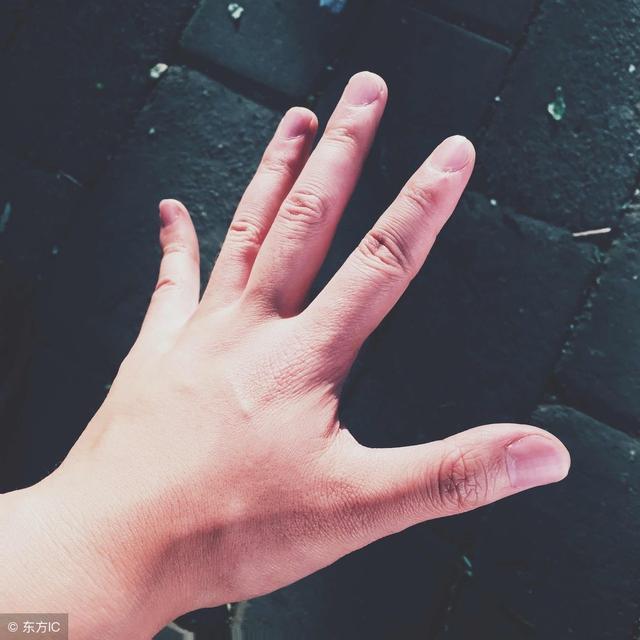 肺好的人，手上一般没有这3个“标记”，若你也是，肺还不错！